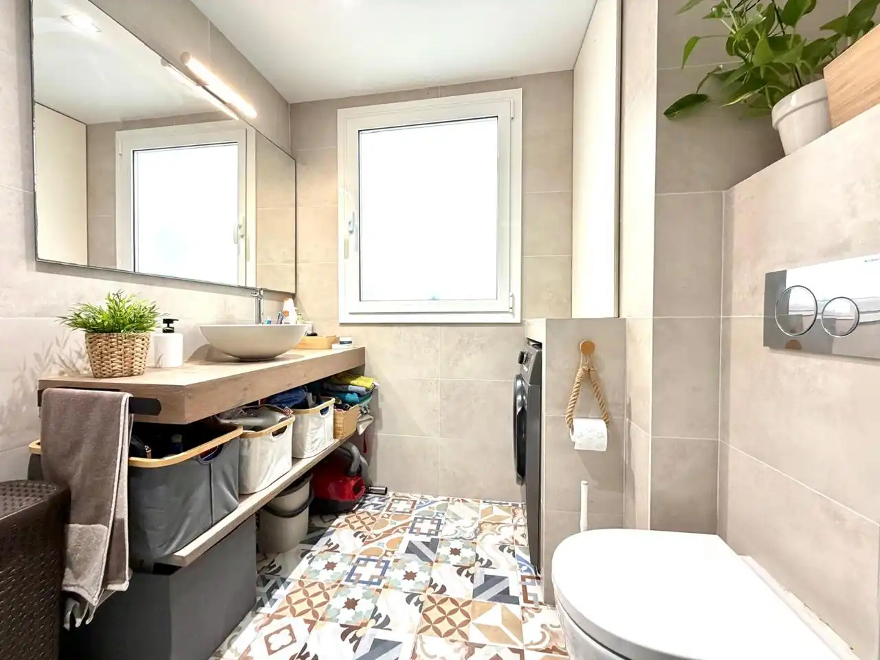 Bathroom of Flat for sale in Arenys de Mar  with Air Conditioner and Furnished