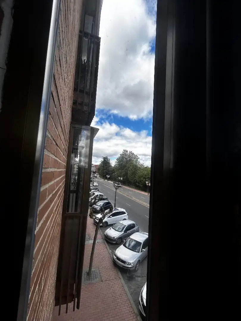 Vista exterior de Piso de alquiler en Ávila con Calefacción, Parquet y Horno