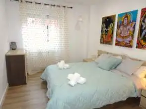 Habitación de Piso de alquiler en Gijón  con Calefacción, Parquet y Amueblado