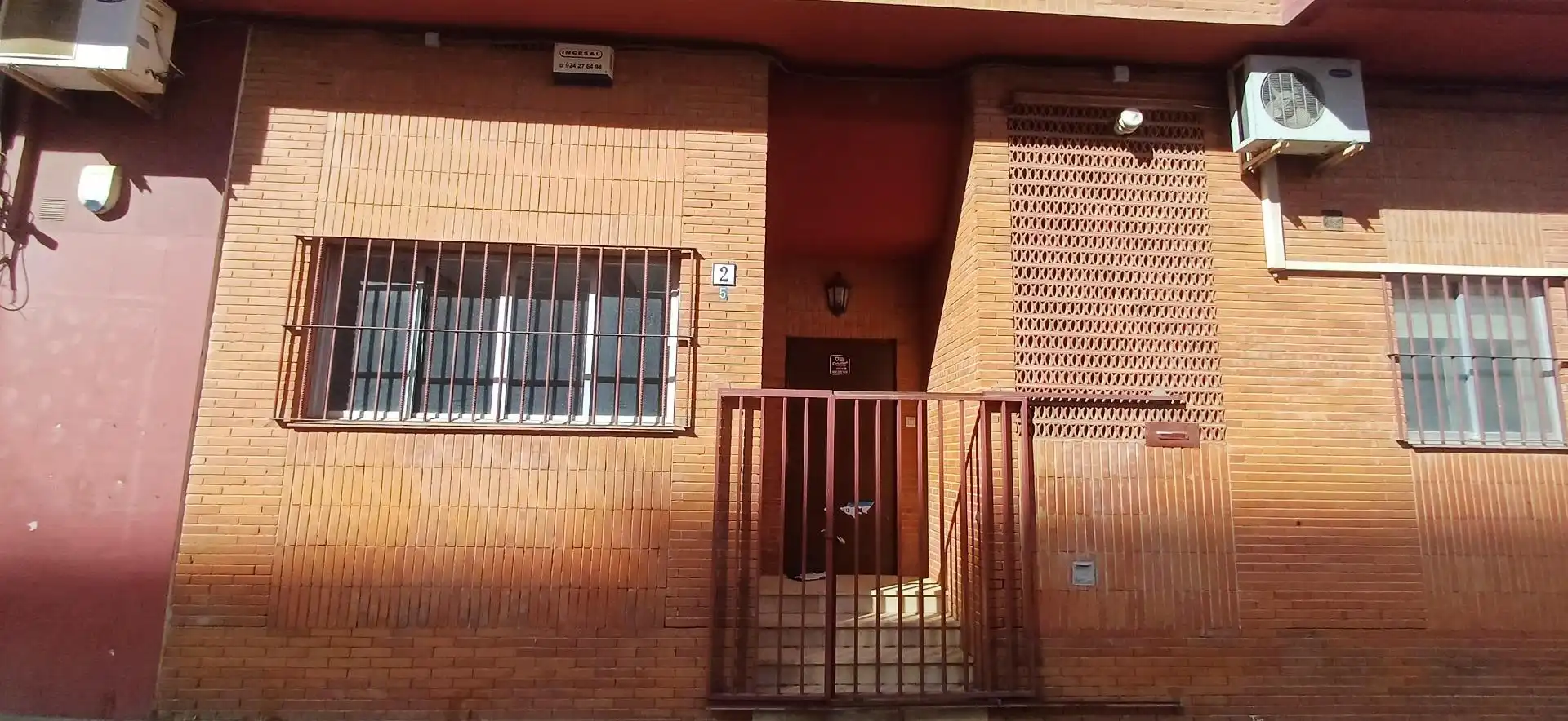 Vista exterior de Planta baixa en venda en Badajoz