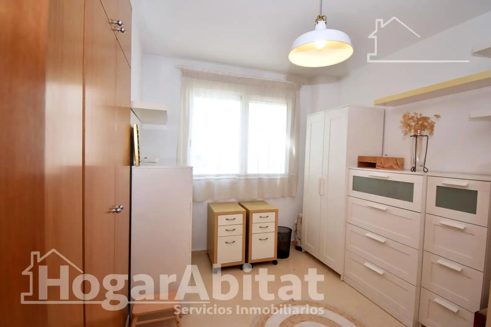 Bedroom of Flat for sale in Torrent  with Air Conditioner, Heating and Furnished
