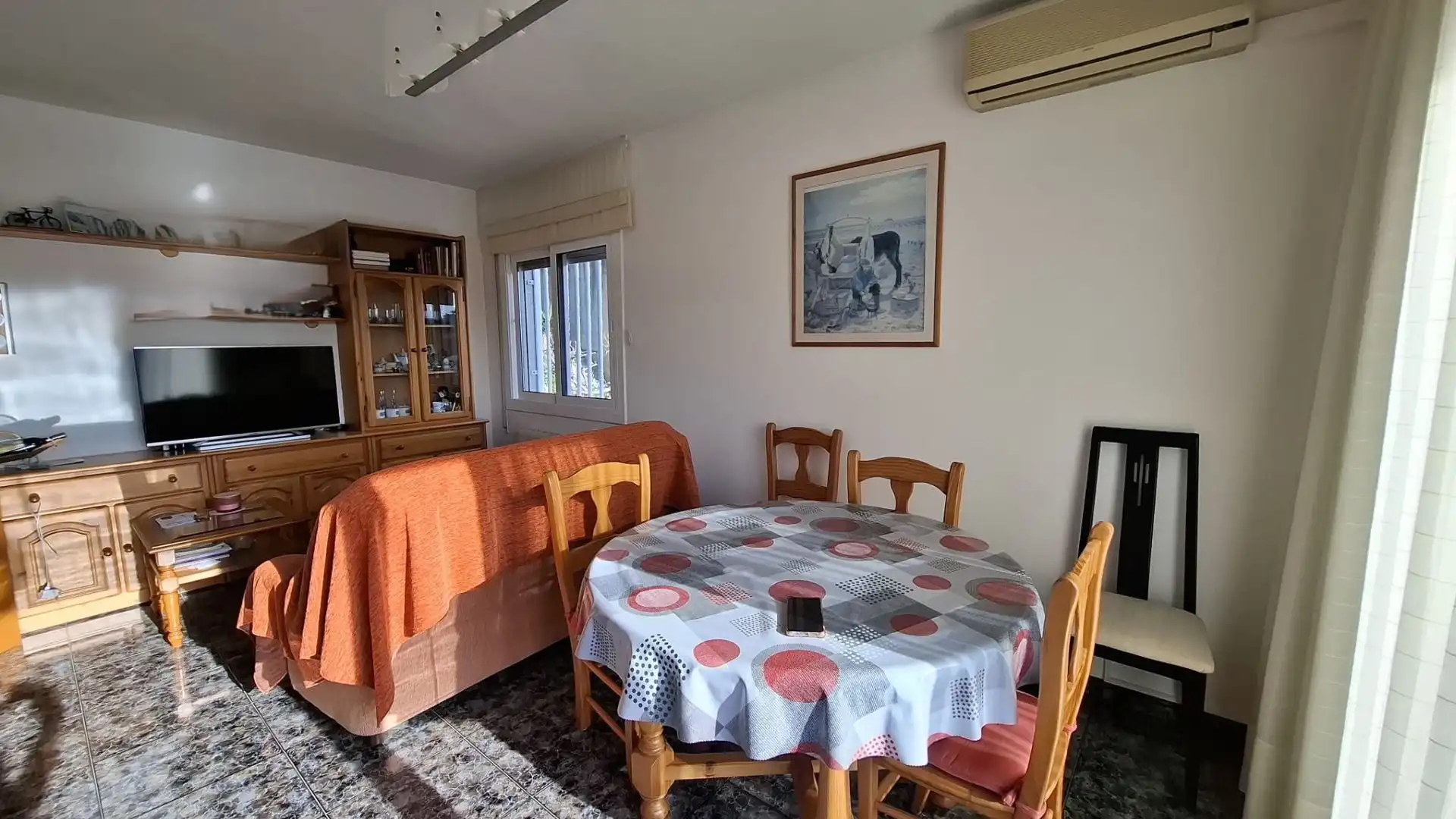 Menjador de Casa o xalet en venda en Vallirana amb Aire condicionat, Calefacció i Terrassa