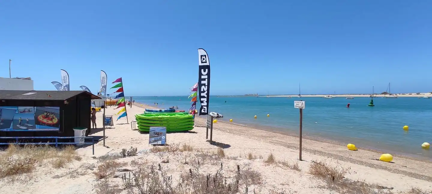 Parking de Casa o chalet en venta en Chiclana de la Frontera con Aire acondicionado, Jardín privado y Terraza