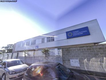 Casa aparellada amb balcó en venda a Valdelagrana