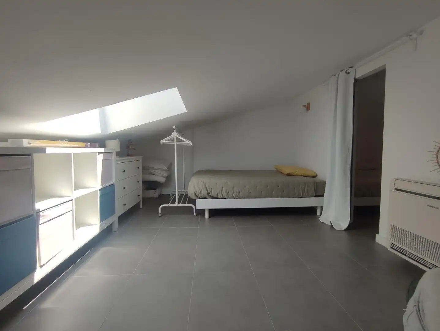 Habitación de Dúplex de alquiler en Palamós con Aire acondicionado, Terraza y Amueblado