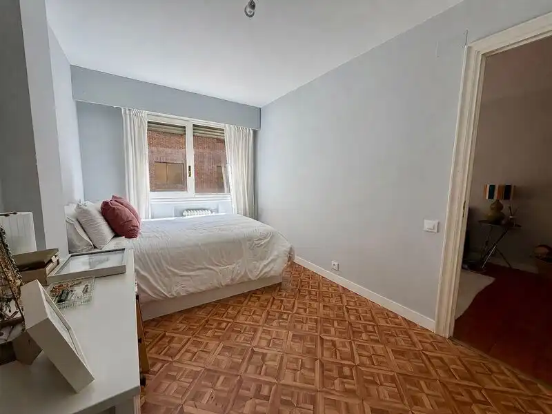 Bedroom of Flat for sale in Madrid  with Air Conditioner, Heating and Swimming Pool