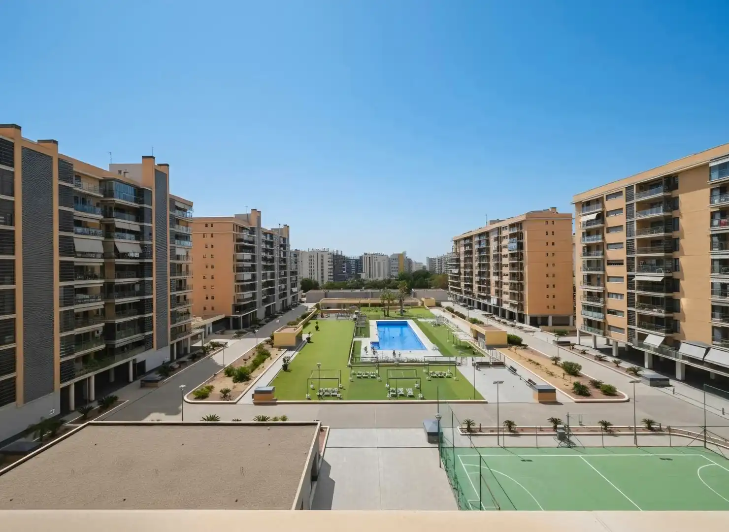 Piso con terraza en venta en Maestro José Garberí Serrano 11, imagen 10