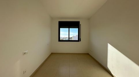 Foto 4 de Apartament de lloguer a Deltebre, Tarragona