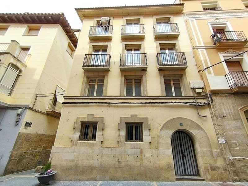Exterior view of Building for sale in Caspe