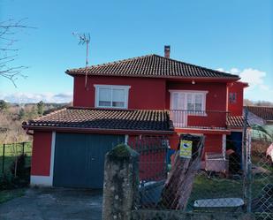 Vista exterior de Casa o xalet en venda en O Saviñao  amb Aire condicionat, Calefacció i Jardí privat