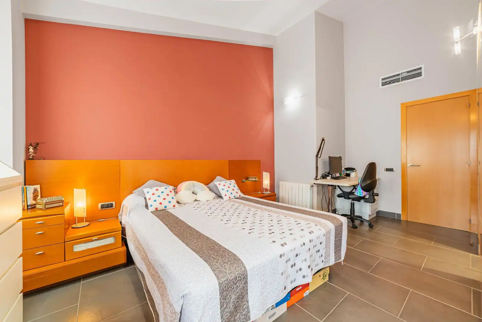 Casa amb jardí en venda a Esteve Albert i corp, imagen 24