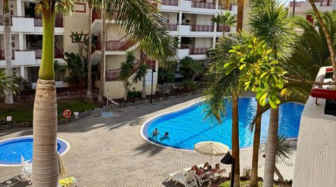 Foto 2 de Piso en venta en Palm - Mar, Arona