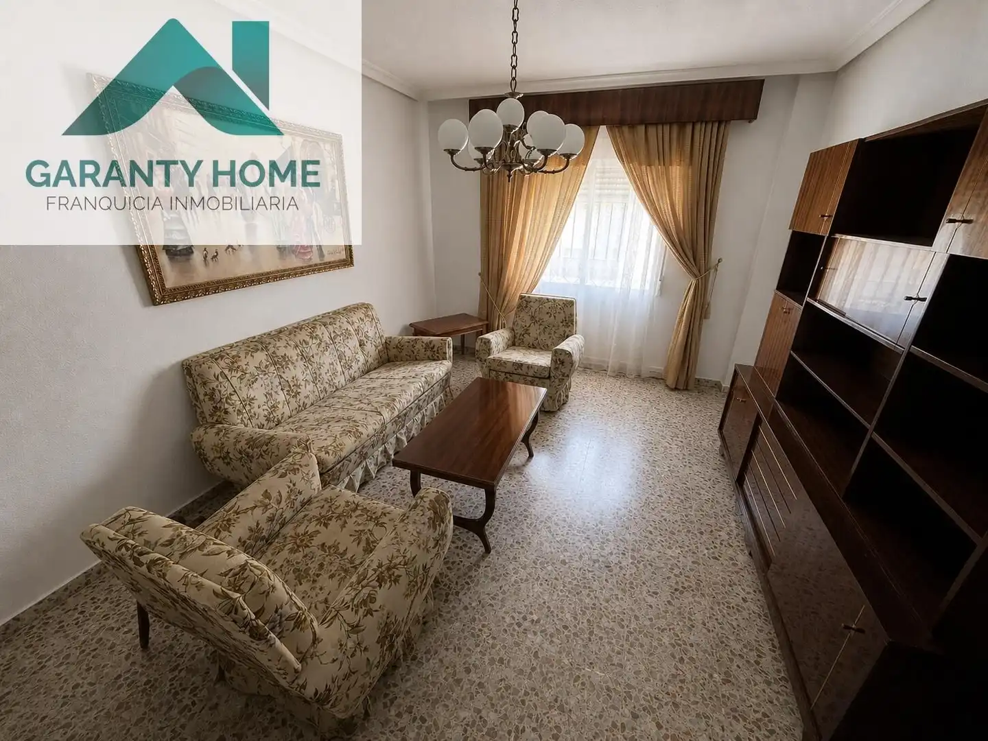 Vista exterior de Piso en venta en Martos con Aire acondicionado y Amueblado
