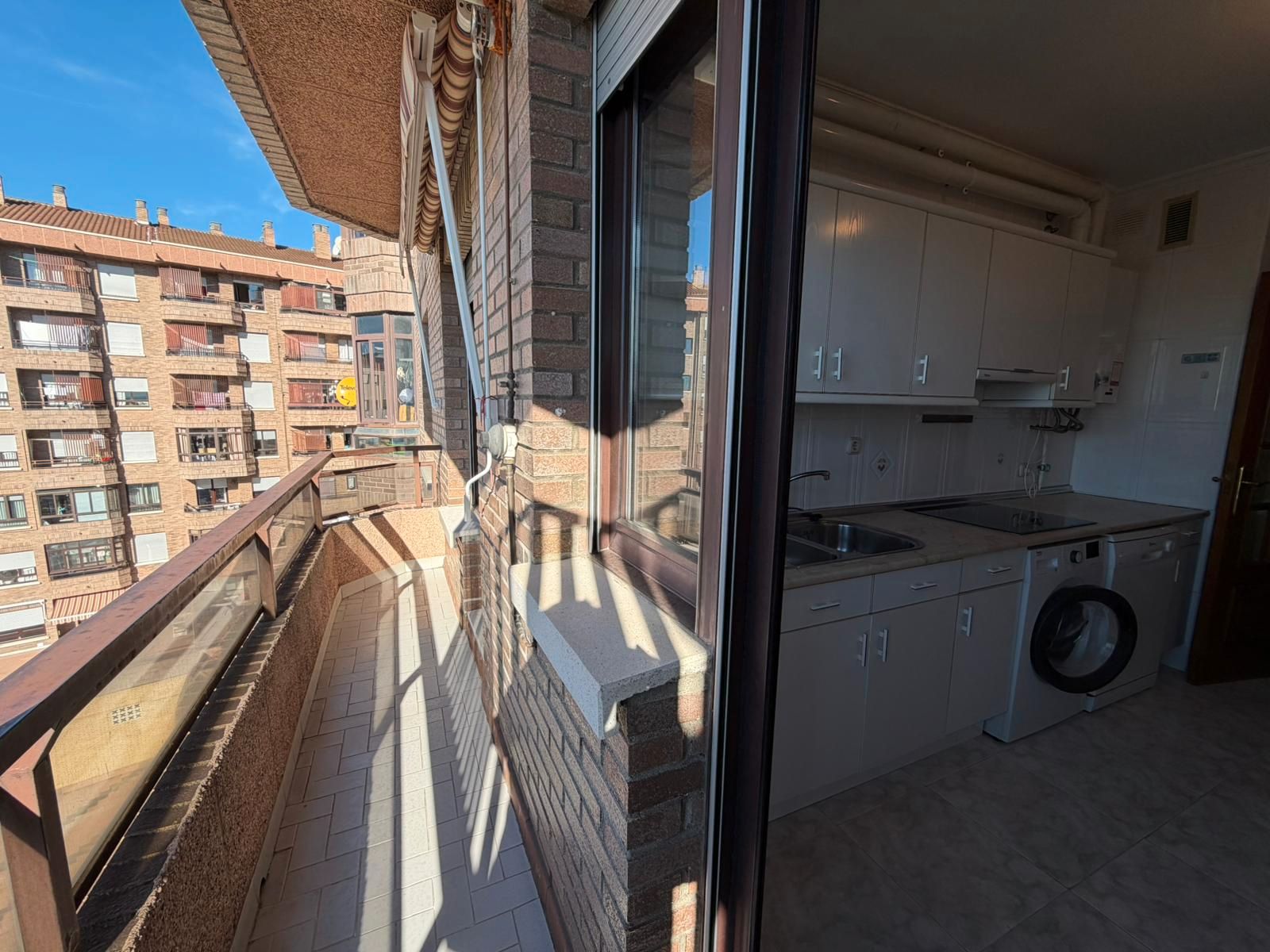 Balcony of Flat to rent in Salamanca Capital  with Furnished