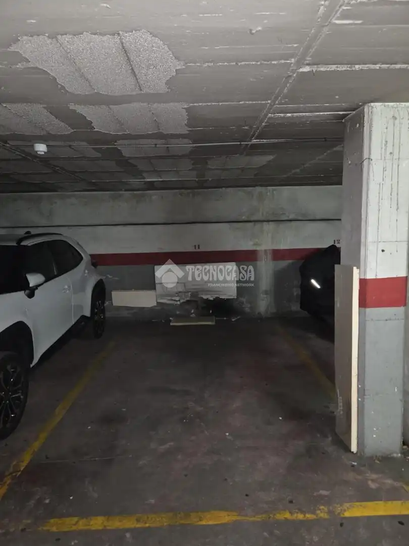 Parkplatz von Garage zum Verkauf in Terrassa
