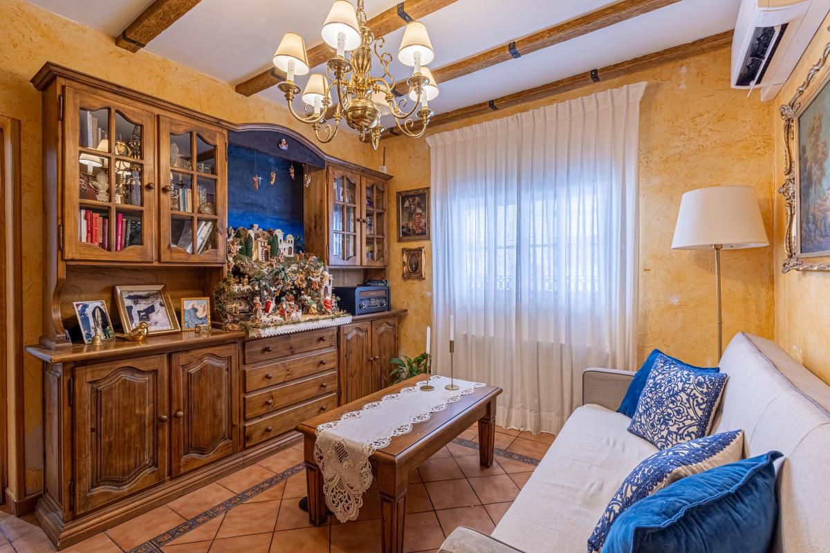 Sala de estar de Casa adosada en venta en Campo Real con Aire acondicionado, Calefacción y Terraza