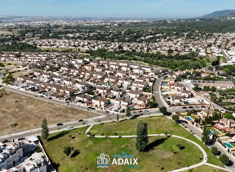 Vista exterior de Casa o chalet en venta en Córdoba con Calefacción, Trastero y Amueblado