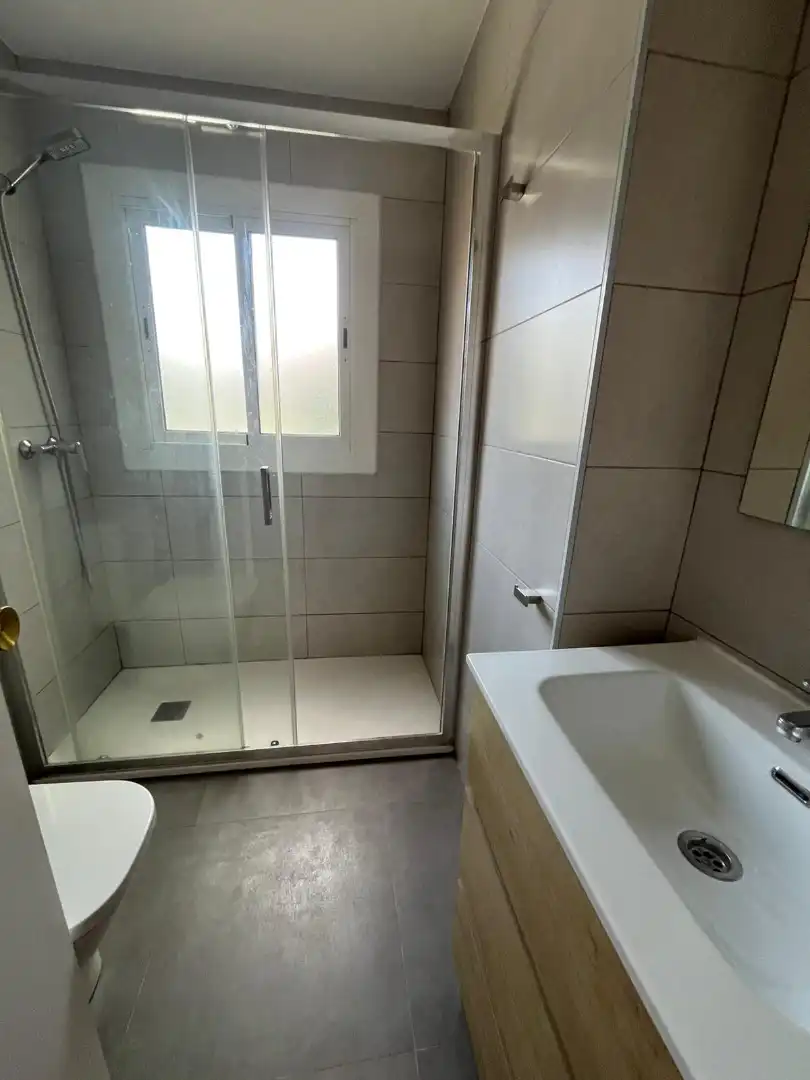 Wohnung zur Miete in Carrer de Sant Jordi, Centre - Estació