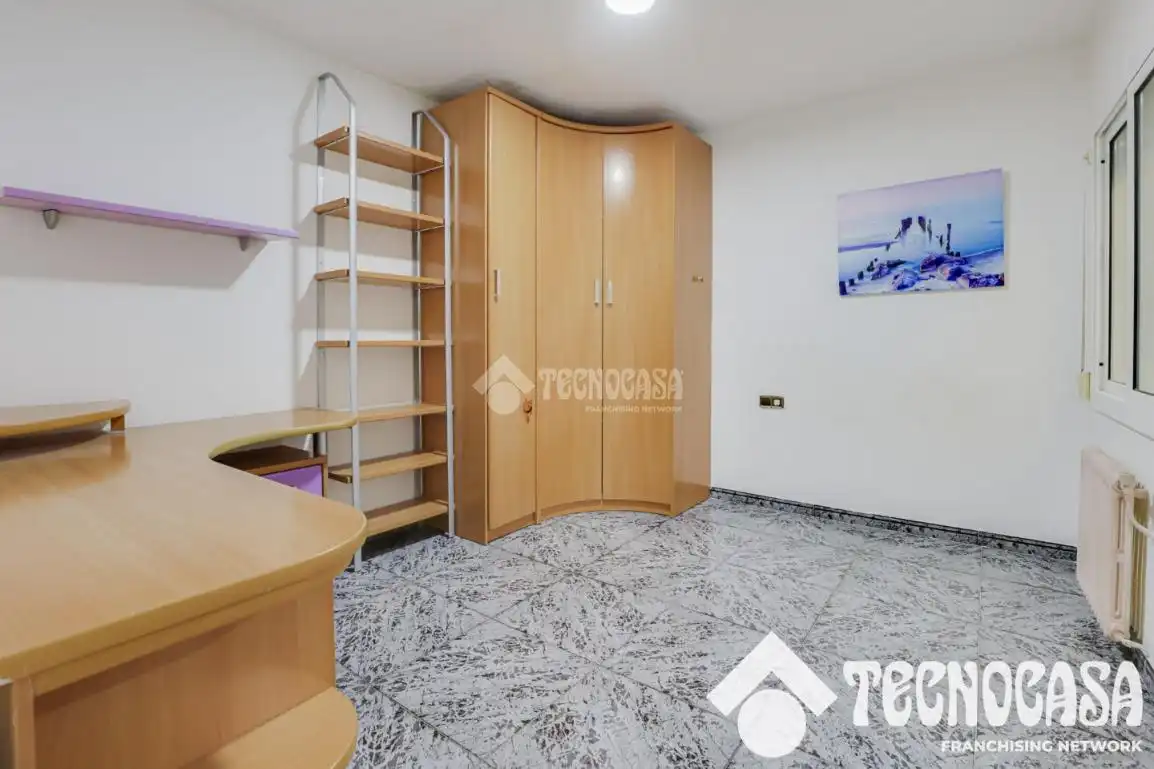 Habitación de Piso en venta en Viladecans con Aire acondicionado, Calefacción y Balcón