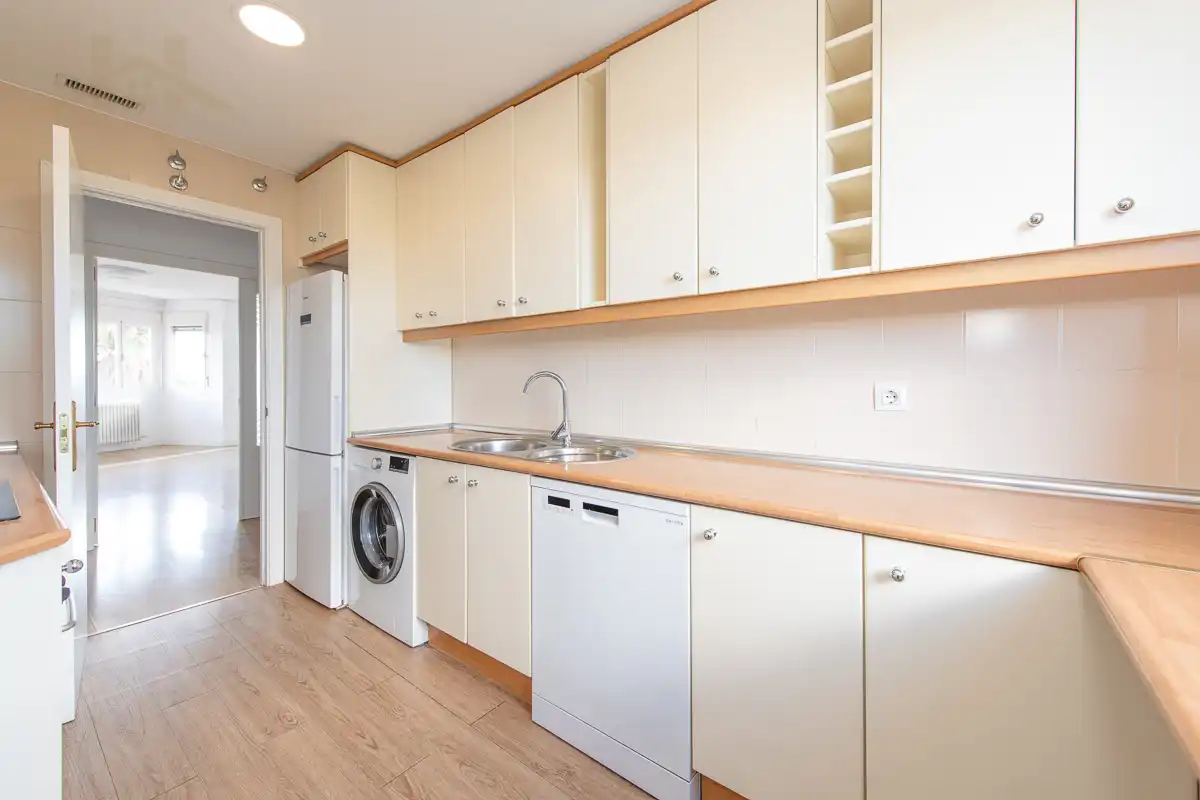 Cocina de Piso en venta en Boadilla del Monte con Aire acondicionado, Calefacción y Trastero