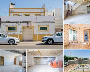 Exterior view of House or chalet for sale in  Sevilla Capital  with Terrace