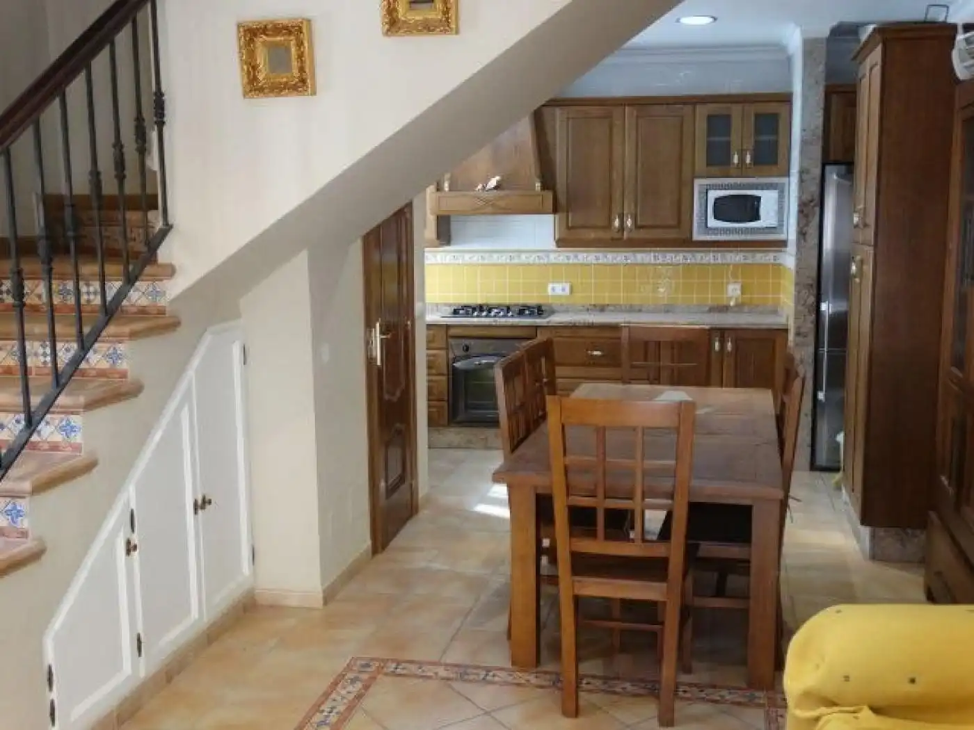 Cuina de Casa o xalet en venda en Villanueva del Rosario amb Aire condicionat, Terrassa i Moblat