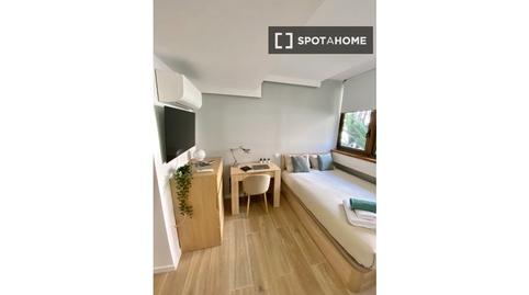 Foto 4 de Estudio para compartir en Bellas Vistas,  Madrid Capital