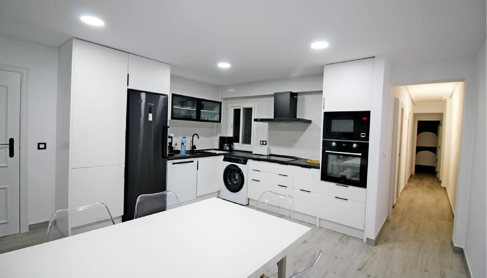 Foto 1 de Piso en venta en Campello Playa, Alicante