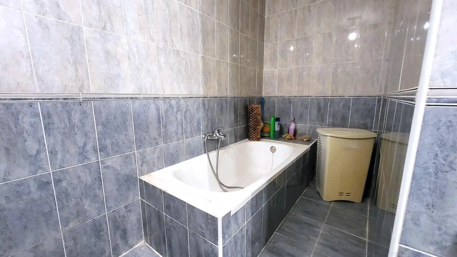 Bany de Casa o xalet en venda en Villanueva de Ávila amb Jardí privat, Terrassa i Traster