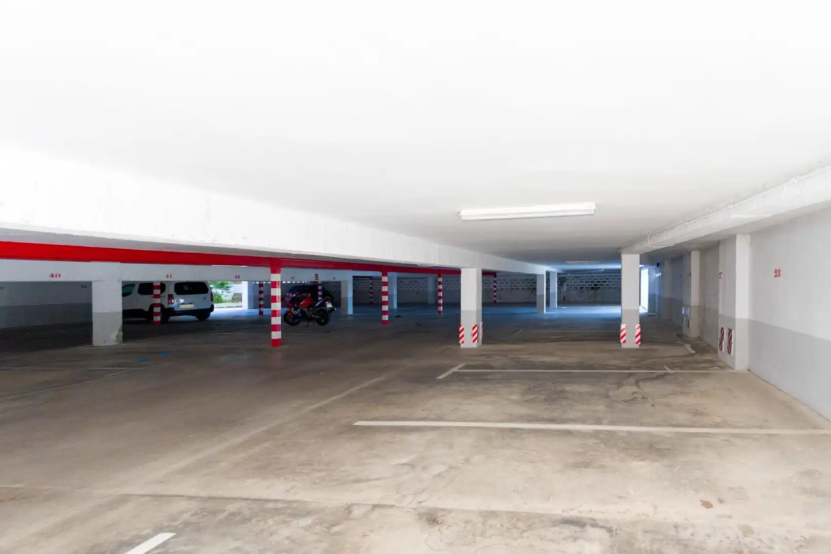 Aparcament de Apartament en venda en Benicasim / Benicàssim amb Jardí privat, Terrassa i Traster