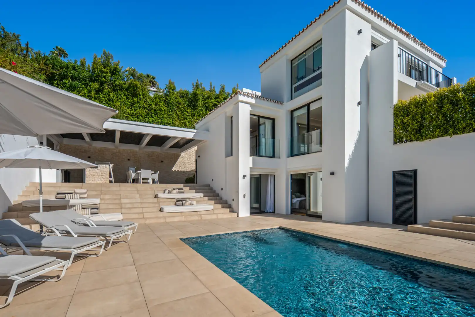 Casa amb piscina en venda a Nueva Andalucía, imagen 9