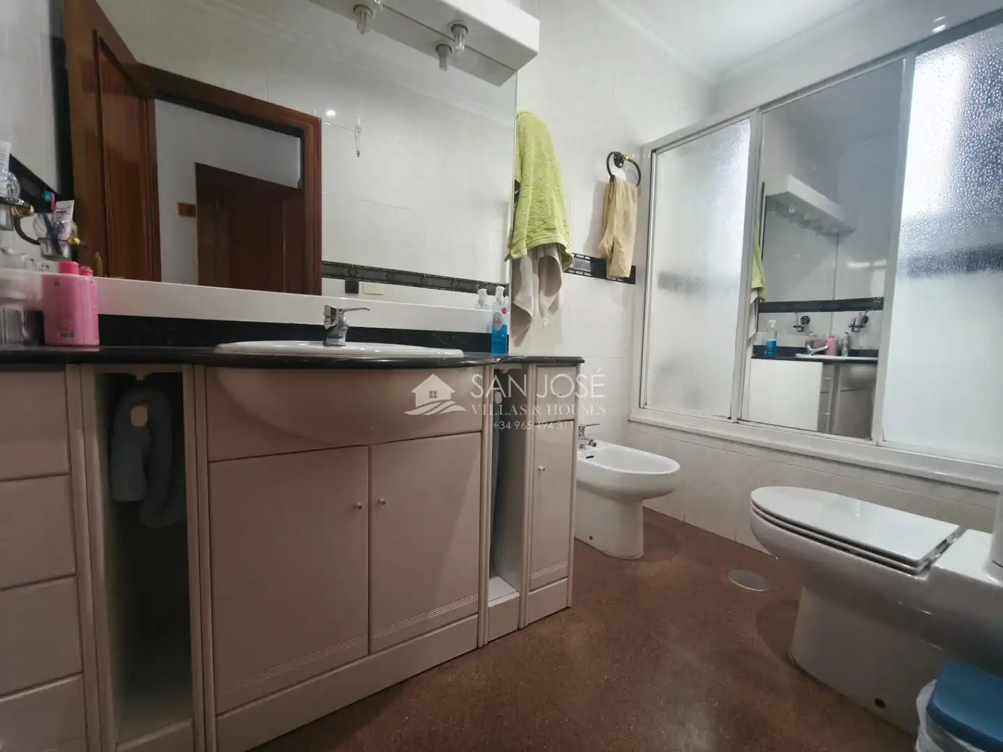 Bathroom of Flat for sale in Aspe  with Air Conditioner