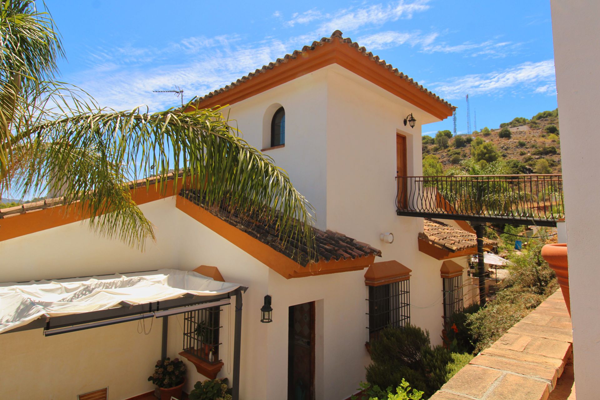 Exterior view of House or chalet for sale in Alhaurín de la Torre  with Air Conditioner, Heating and Private garden