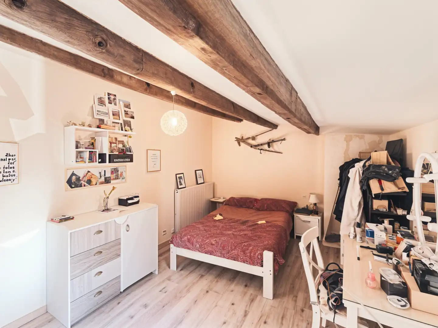 Habitación de Finca rústica en venta en Santa Eulàlia de Ronçana con Aire acondicionado, Calefacción y Jardín privado