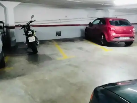 Einzelparkplatz zur Miete in Carrer de Joan Güell 134, imagen 8