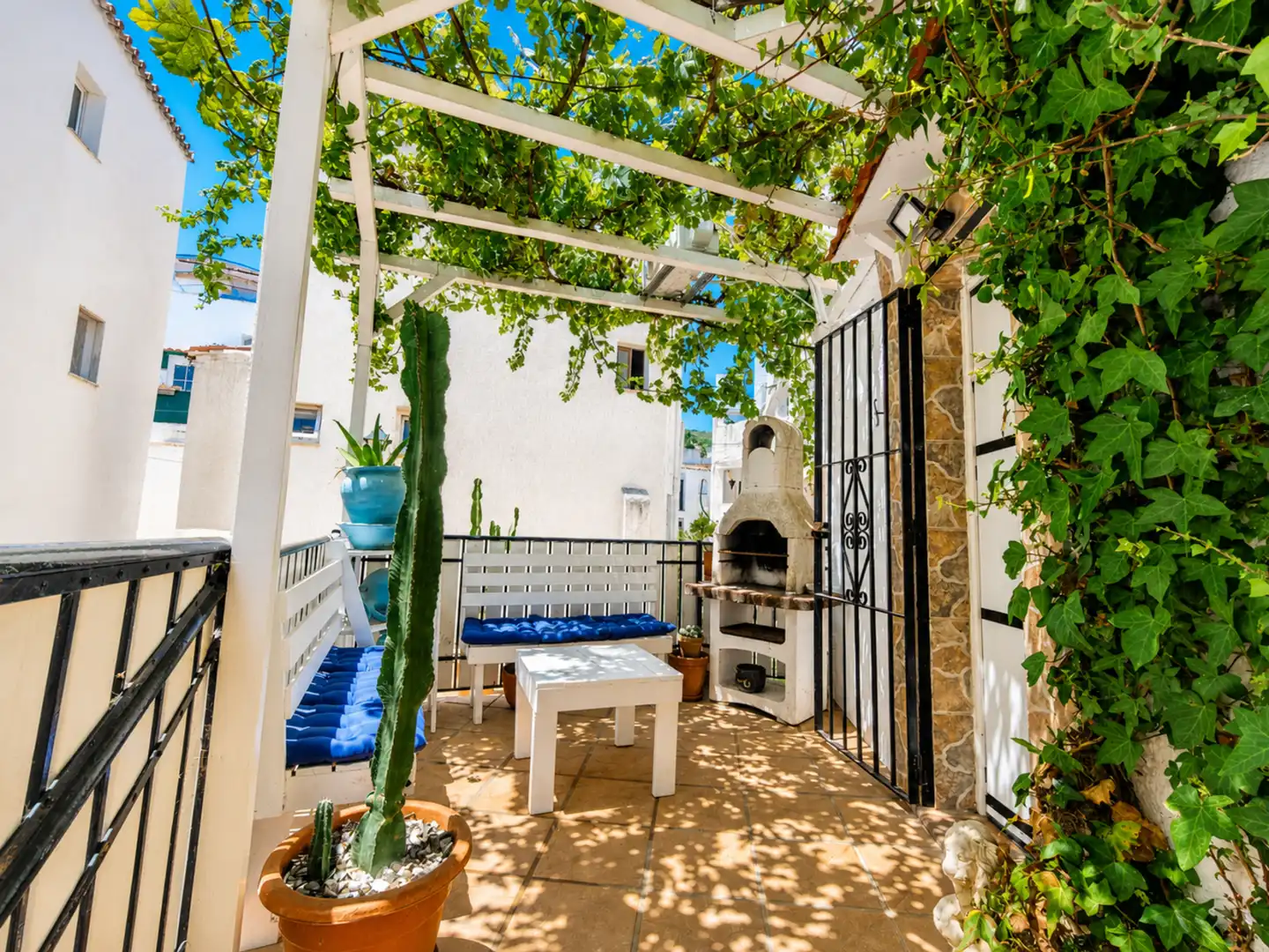 Terrassa de Apartament en venda en Manilva amb Aire condicionat, Terrassa i Piscina