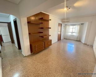 Sala d'estar de Pis de lloguer en  Valencia Capital amb Aire condicionat, Forn i Rentadora