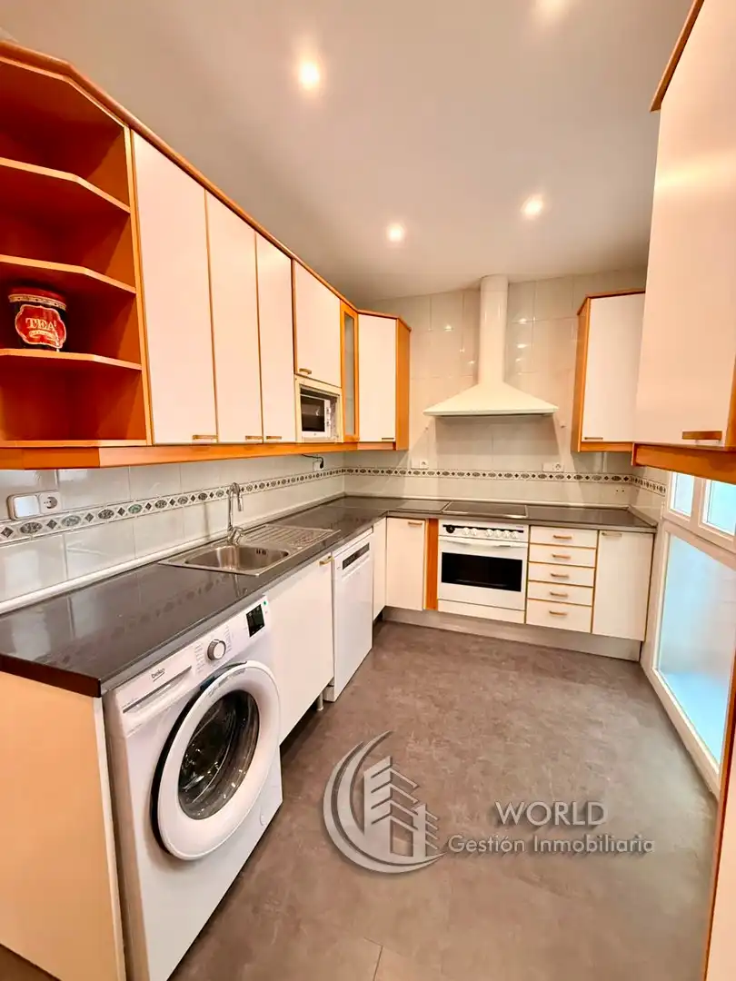 Kitchen of Flat for sale in Madrid  with Air Conditioner and Heating