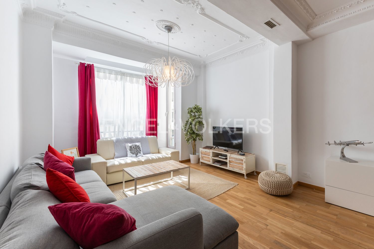 Living room of Apartment for sale in  Valencia Capital  with Air Conditioner, Heating and Parquet flooring