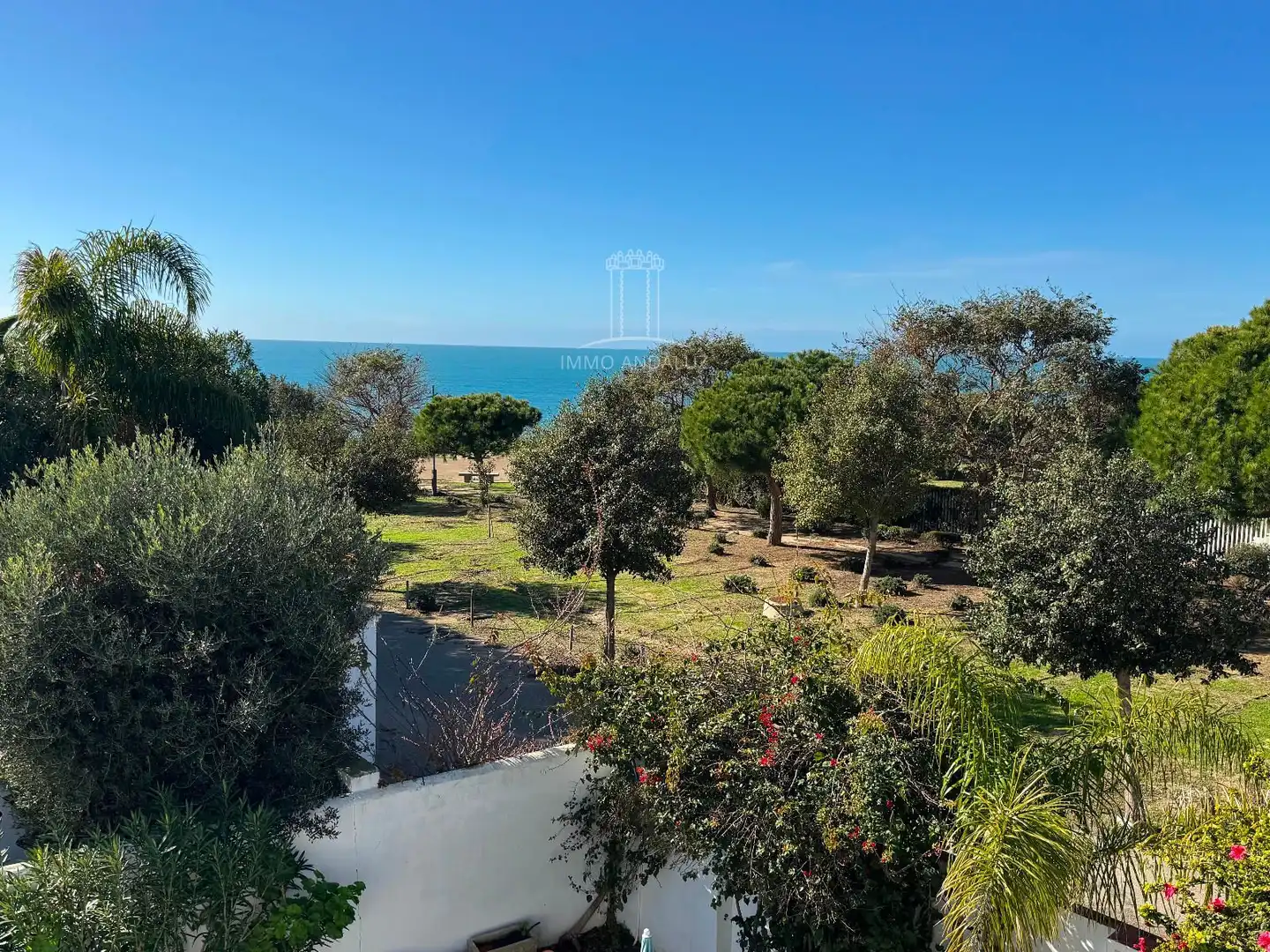 Garden of Houses for sale in Conil de la Frontera  with Air Conditioner, Heating and Swimming Pool