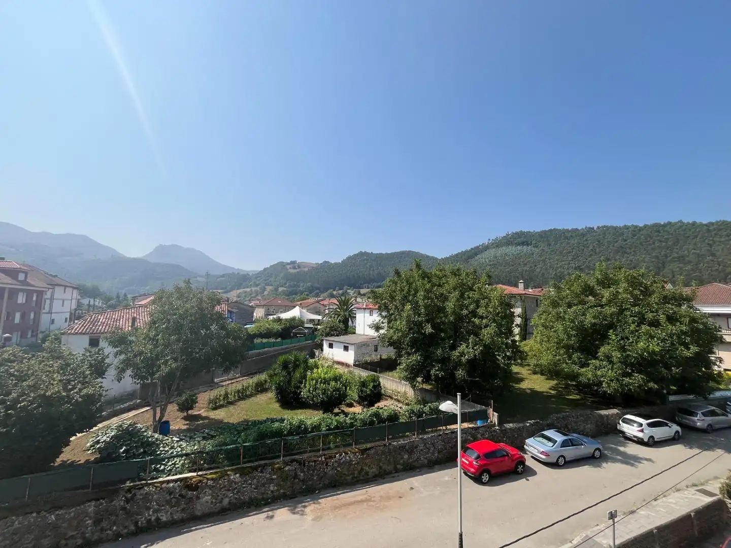 Vista exterior de Pis en venda en Ramales de la Victoria amb Terrassa i Moblat
