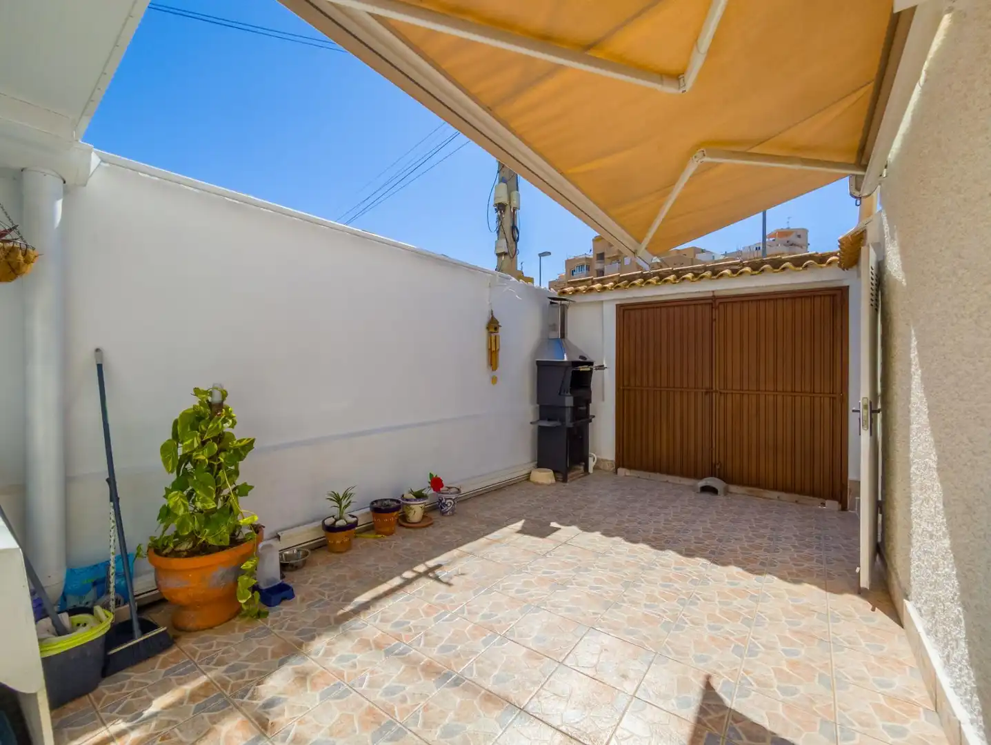 Terraza de Casa o chalet en venta en Torrevieja con Aire acondicionado, Jardín privado y Amueblado