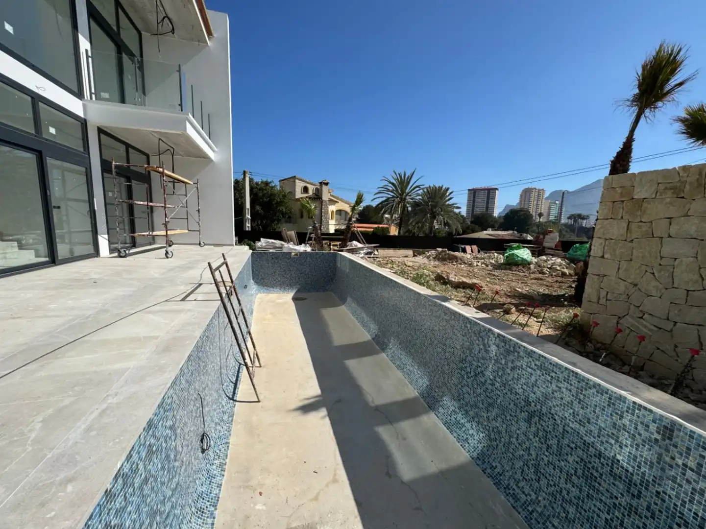 Chalet con piscina en venta en Carrió - La Merced - Los Pinos, imagen 3