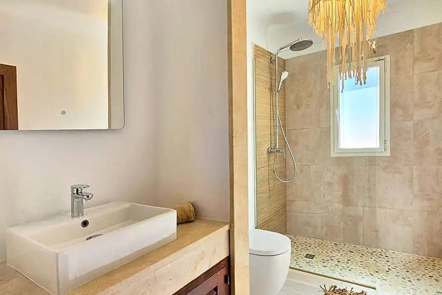 Bathroom of Houses for sale in Artà  with Air Conditioner, Heating and Terrace