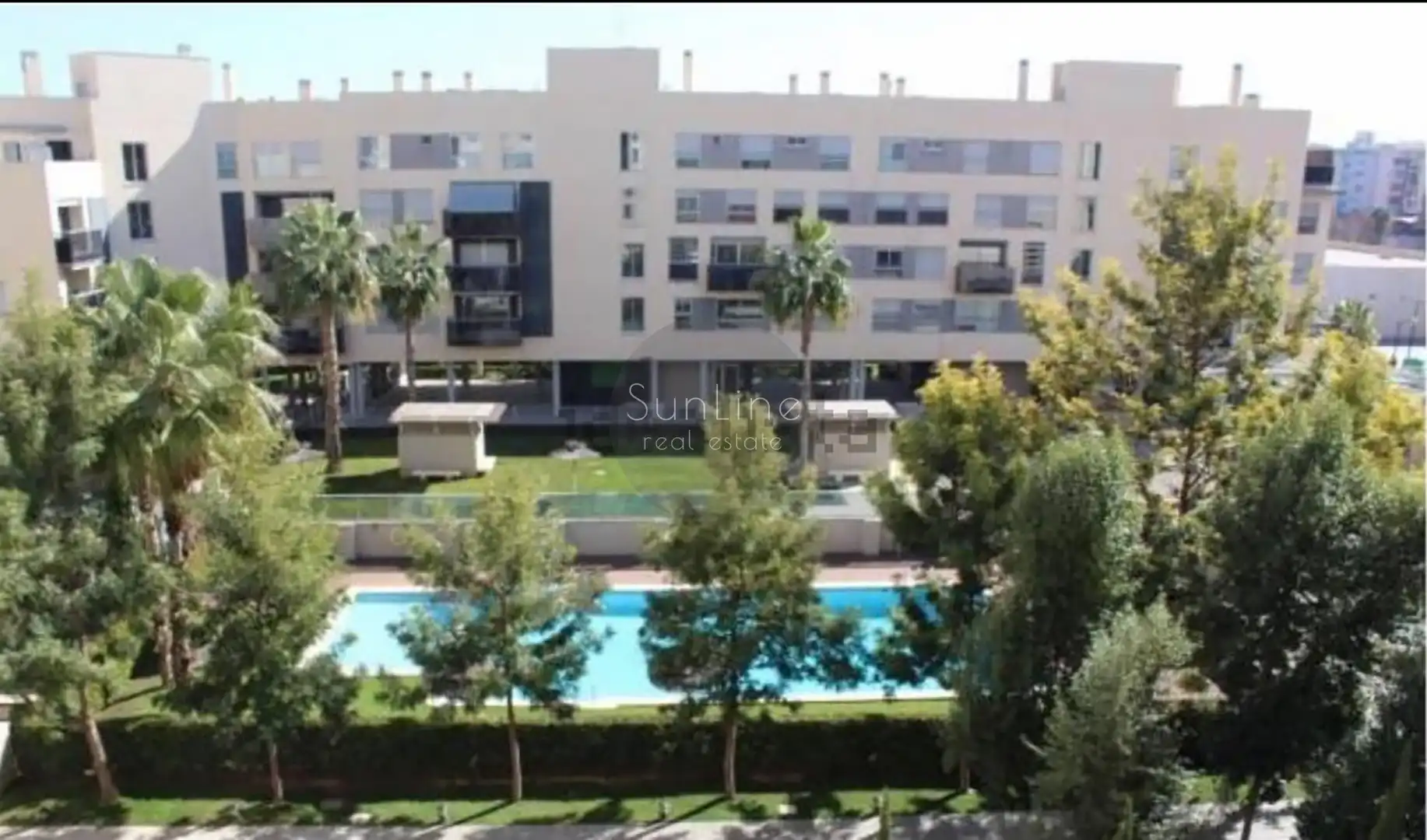 Vista exterior de Piso de alquiler en Valencia con Aire acondicionado, Amueblado y Balcón