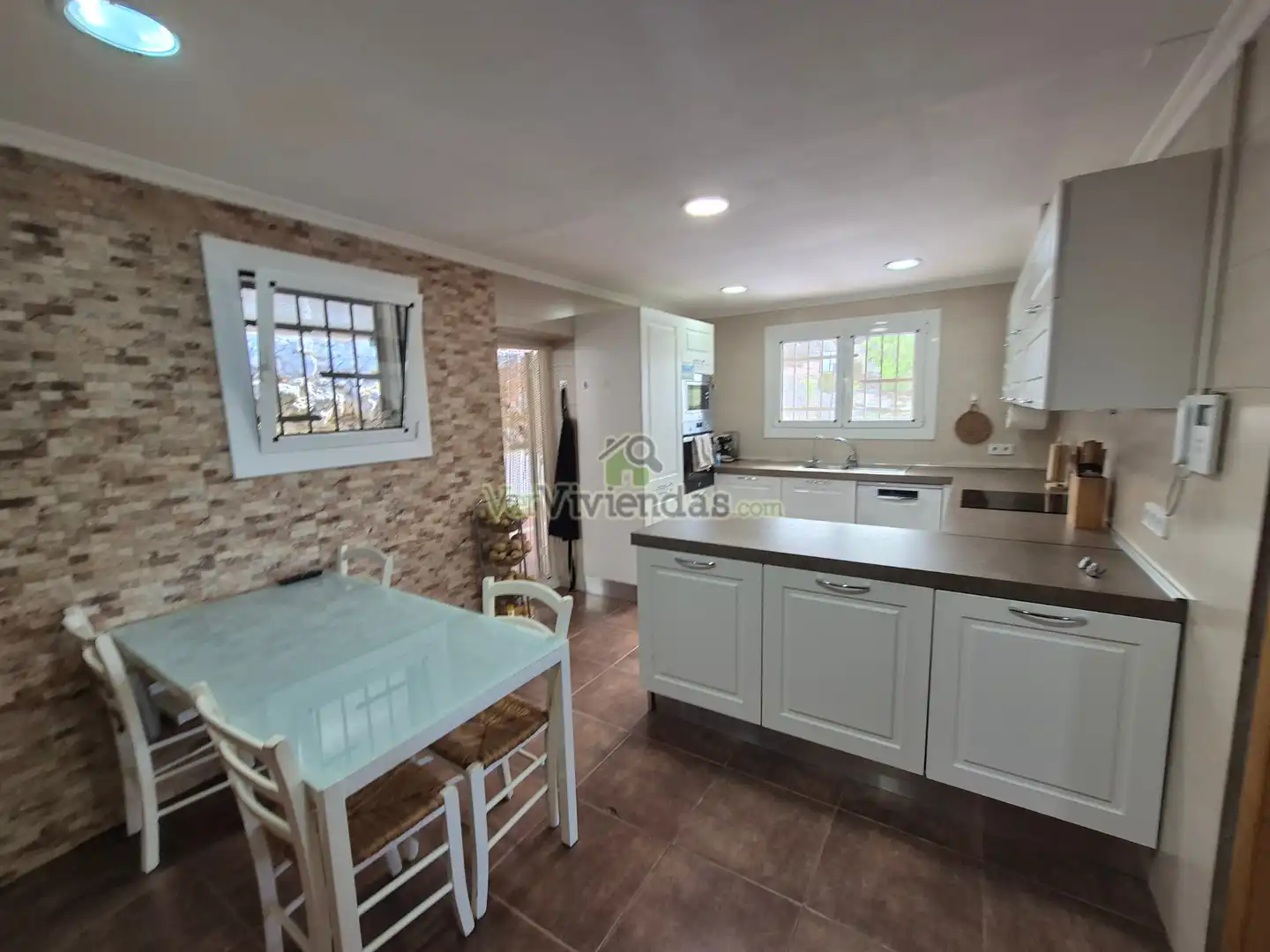 Cocina de Casa o chalet en venta en Olesa de Bonesvalls con Aire acondicionado, Calefacción y Jardín privado