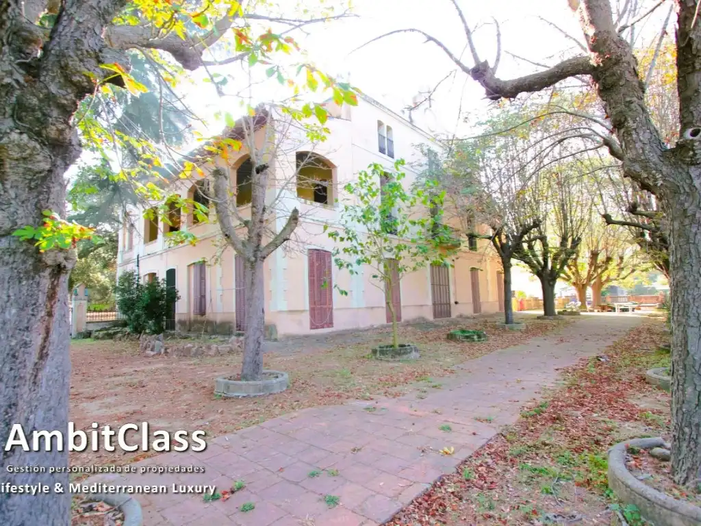 Vista exterior de Casa o chalet en venta en Llinars del Vallès con Jardín privado y Terraza