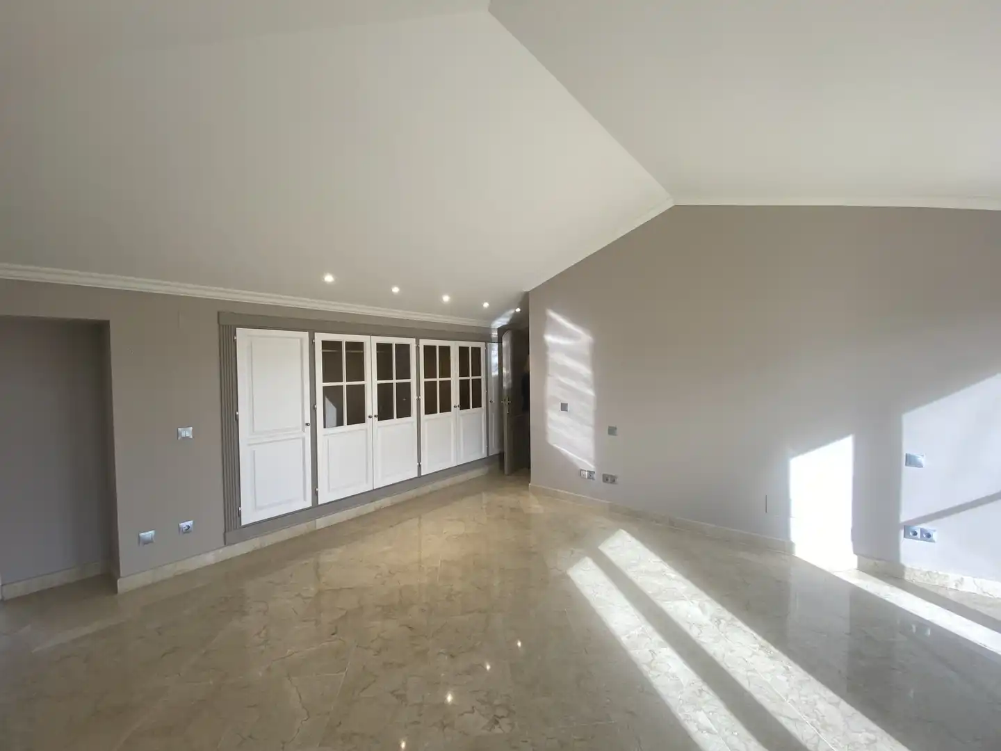 Penthouse with pool for sale in Nueva Andalucía, imagen 23