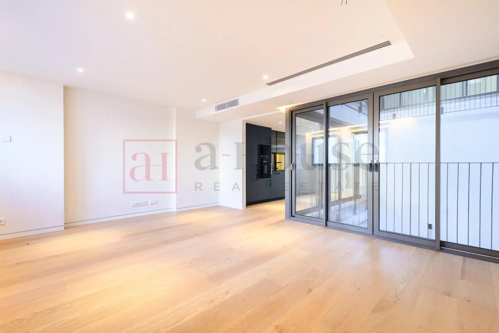 Appartamento con terrazza in vendita a Carrer de Còrsega, imagen 3