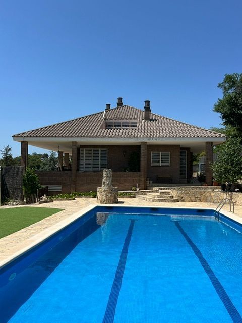 Swimming pool of House or chalet for sale in Pallejà  with Heating, Private garden and Terrace
